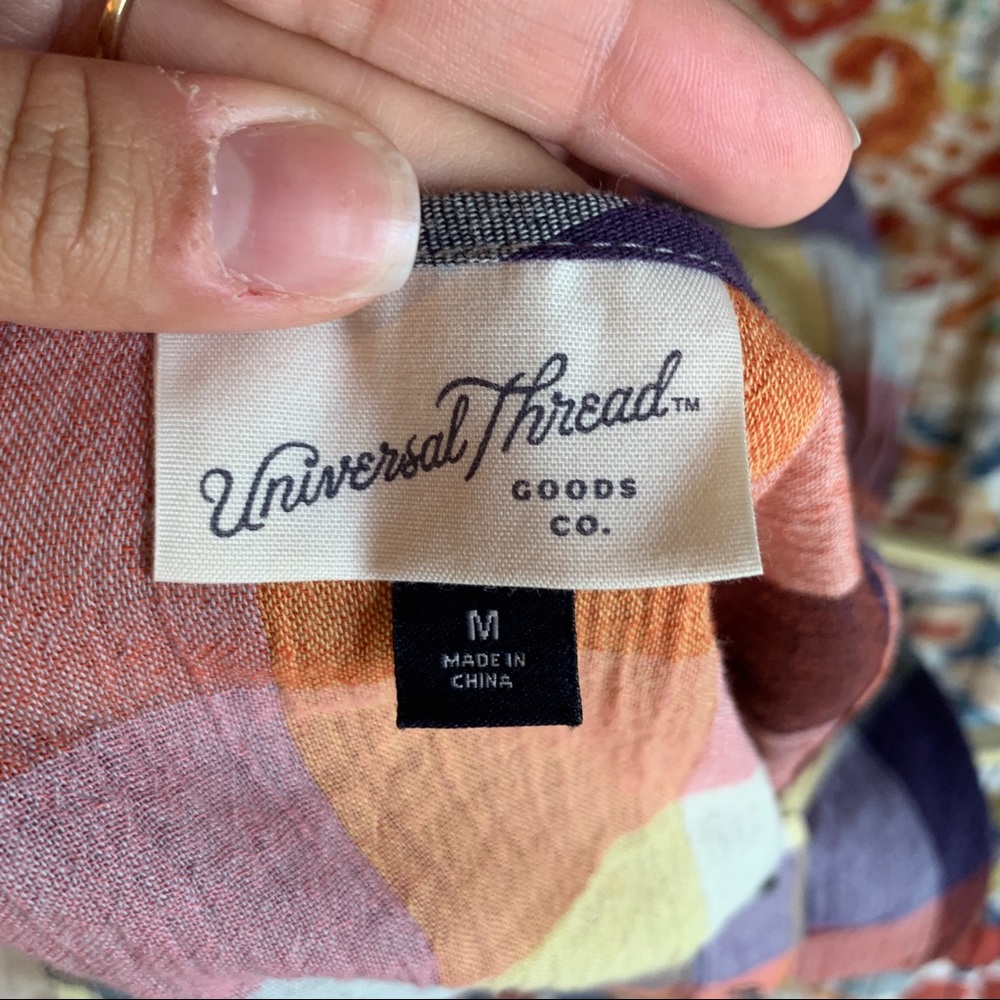 Universal Thread Top - Picture 6 of 7